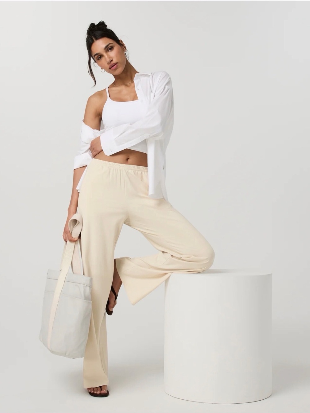 Vuori Villa Everyday Wide-Leg Pull-On Pants Long in Bleached Sand Size XSmall